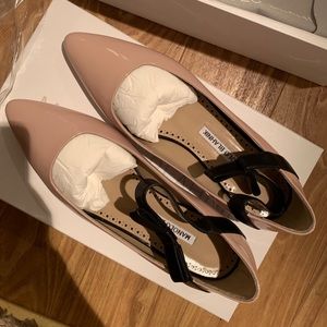 Brand New manolo blahnik immaculada flat